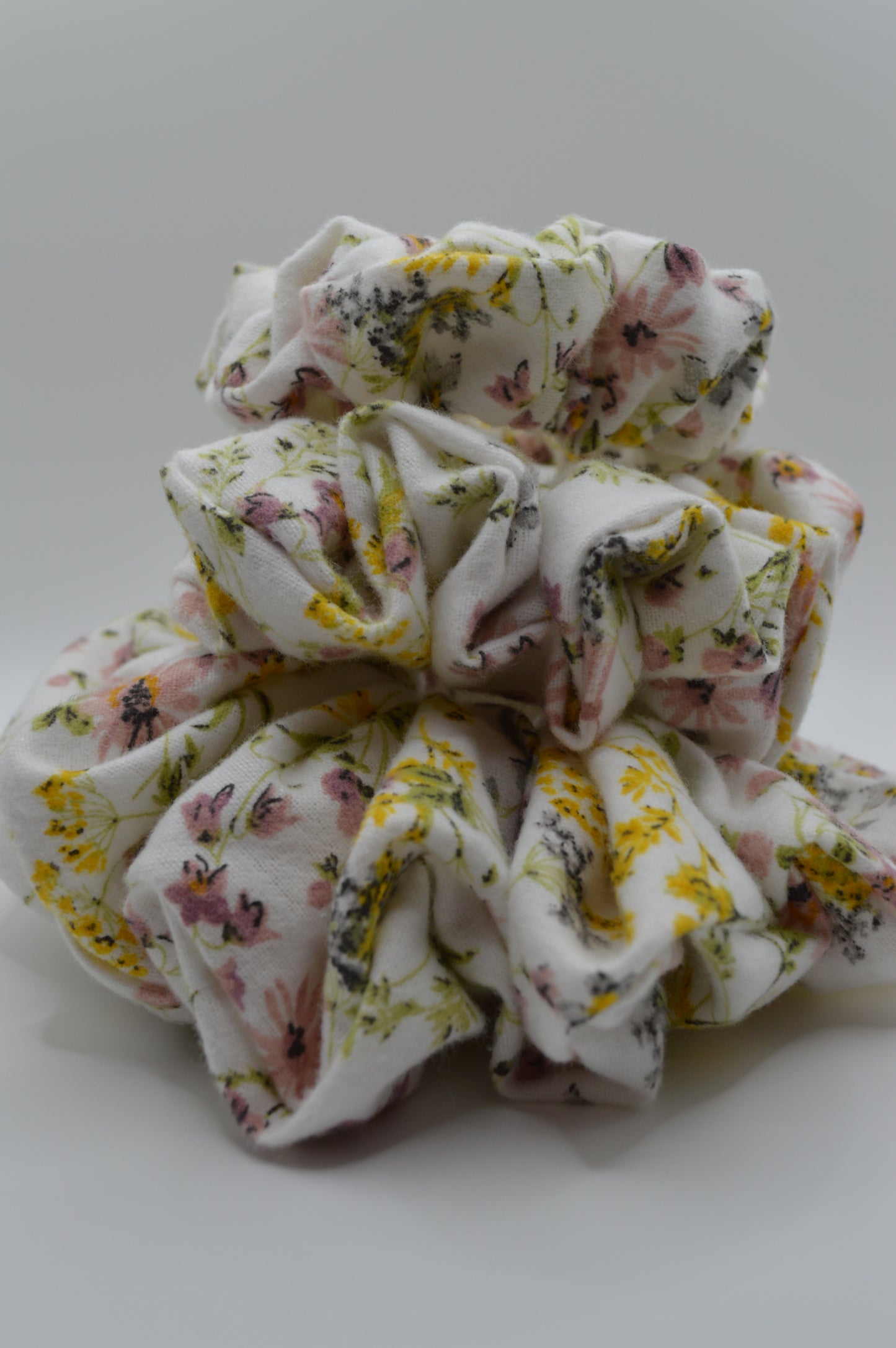 Taylor Petite Scrunchie