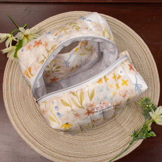 Dottie the Goose Everyday Puff Pouch