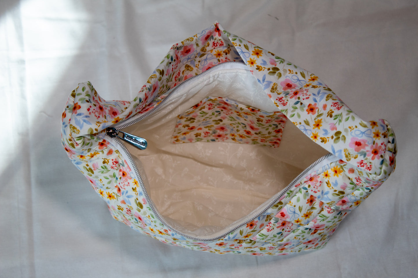 Willow Classic Slouchy Bag