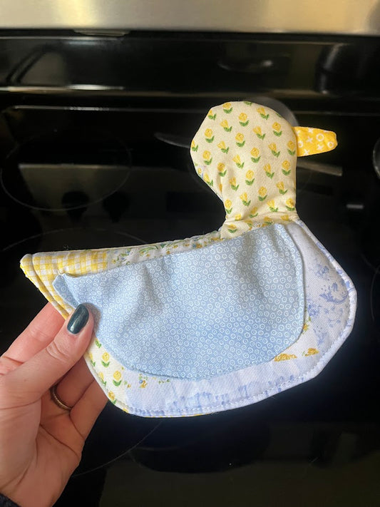 Nyla Silly Goose Pot Holder