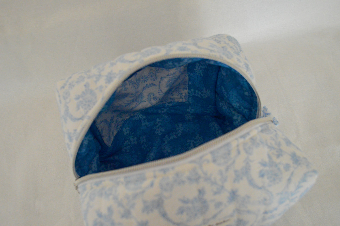 Celeste Everyday Puff Pouch