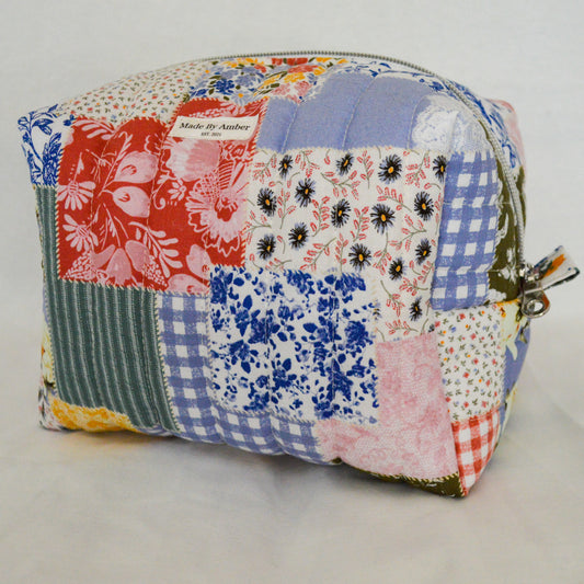 Winifred Everyday Puff Pouch