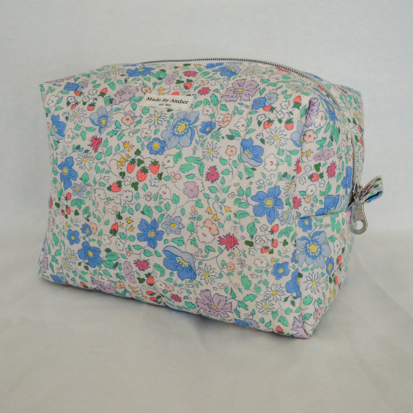 Stella Everyday Puff Pouch