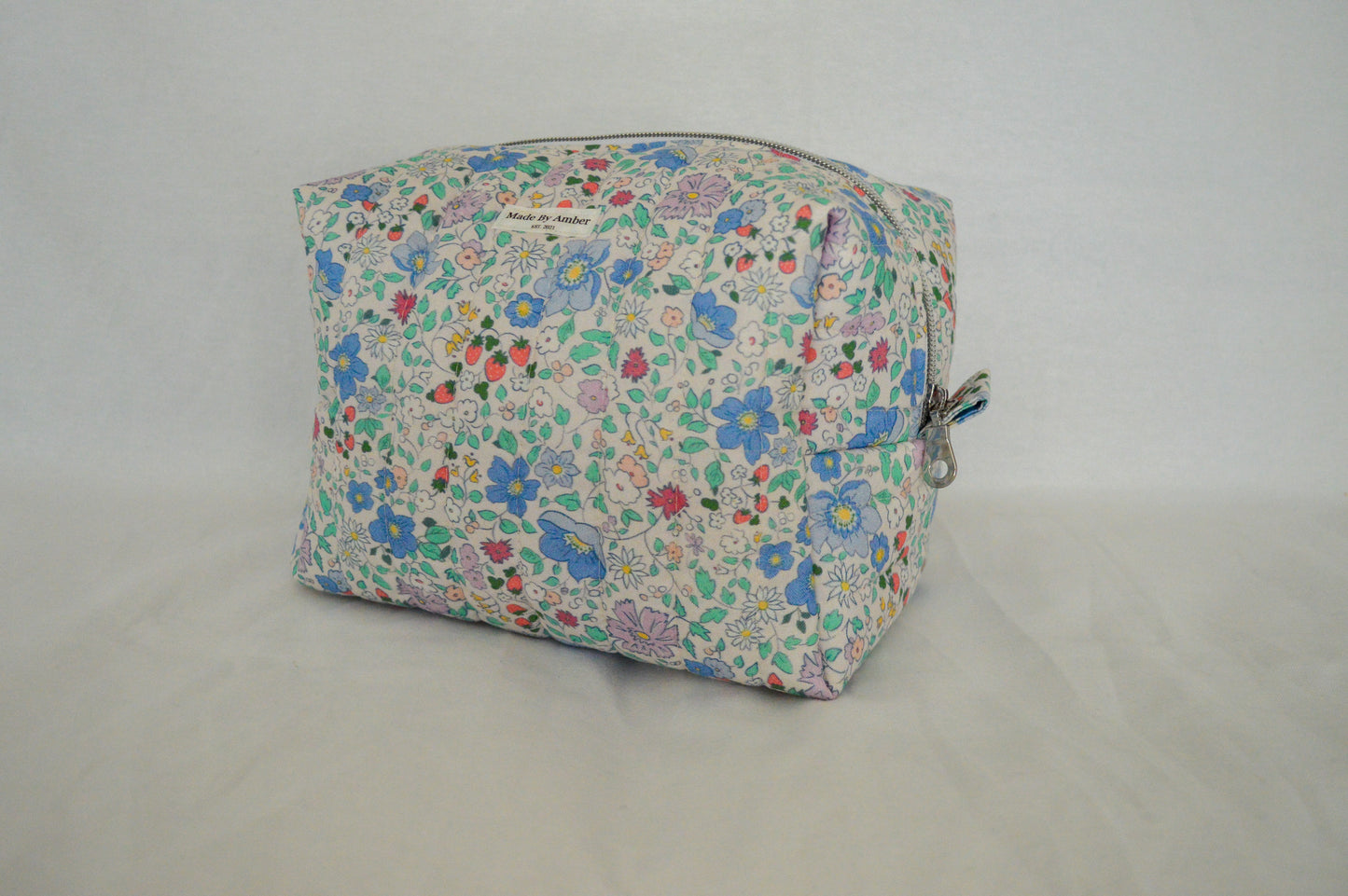 Stella Everyday Puff Pouch