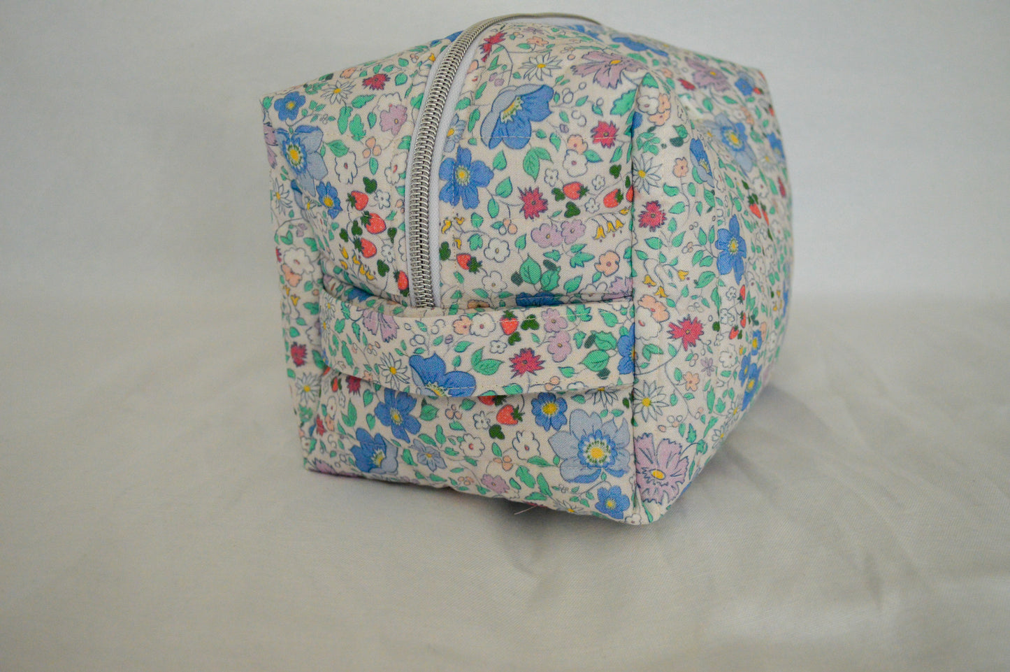 Stella Everyday Puff Pouch