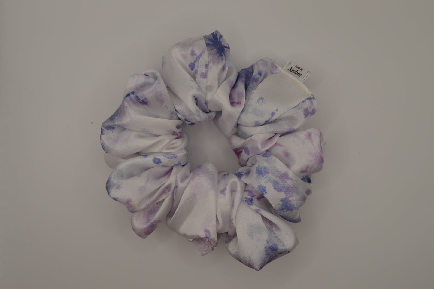 Dolly Scrunchie