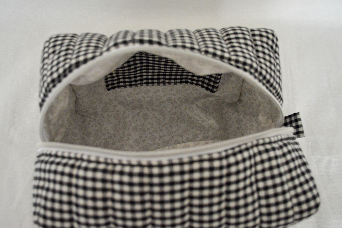 Nikki Everyday Puff Pouch