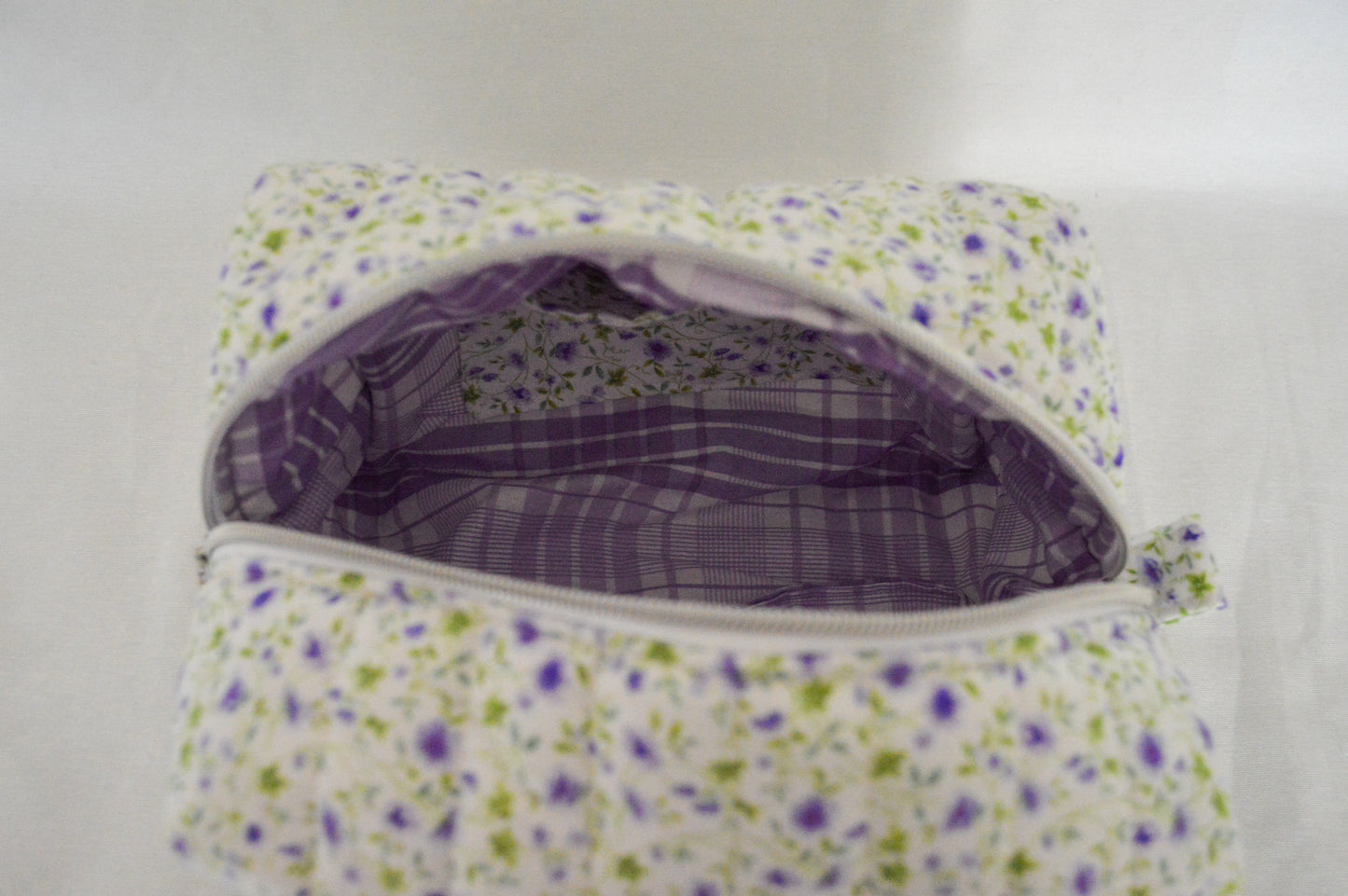 Violet Everyday Puff Pouch