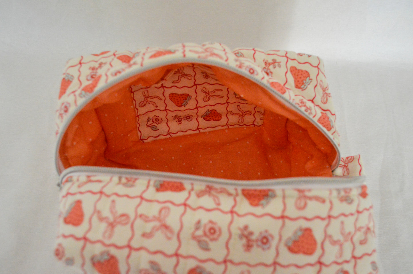 Vineyard Everyday Pouch