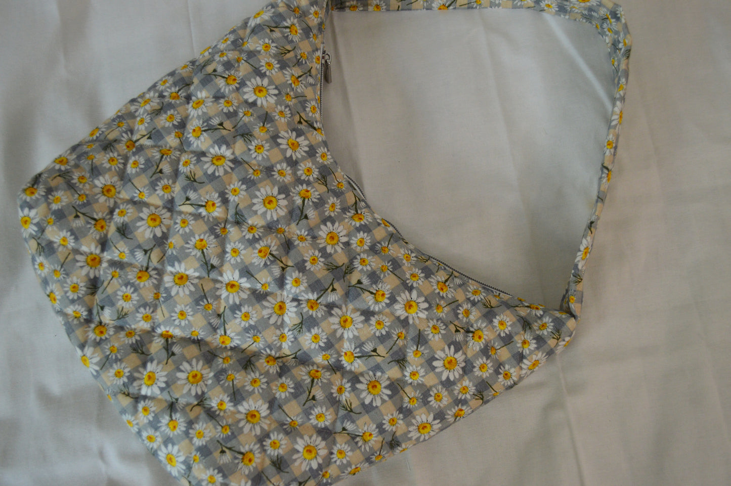 Daisy Classic Slouchy Bag