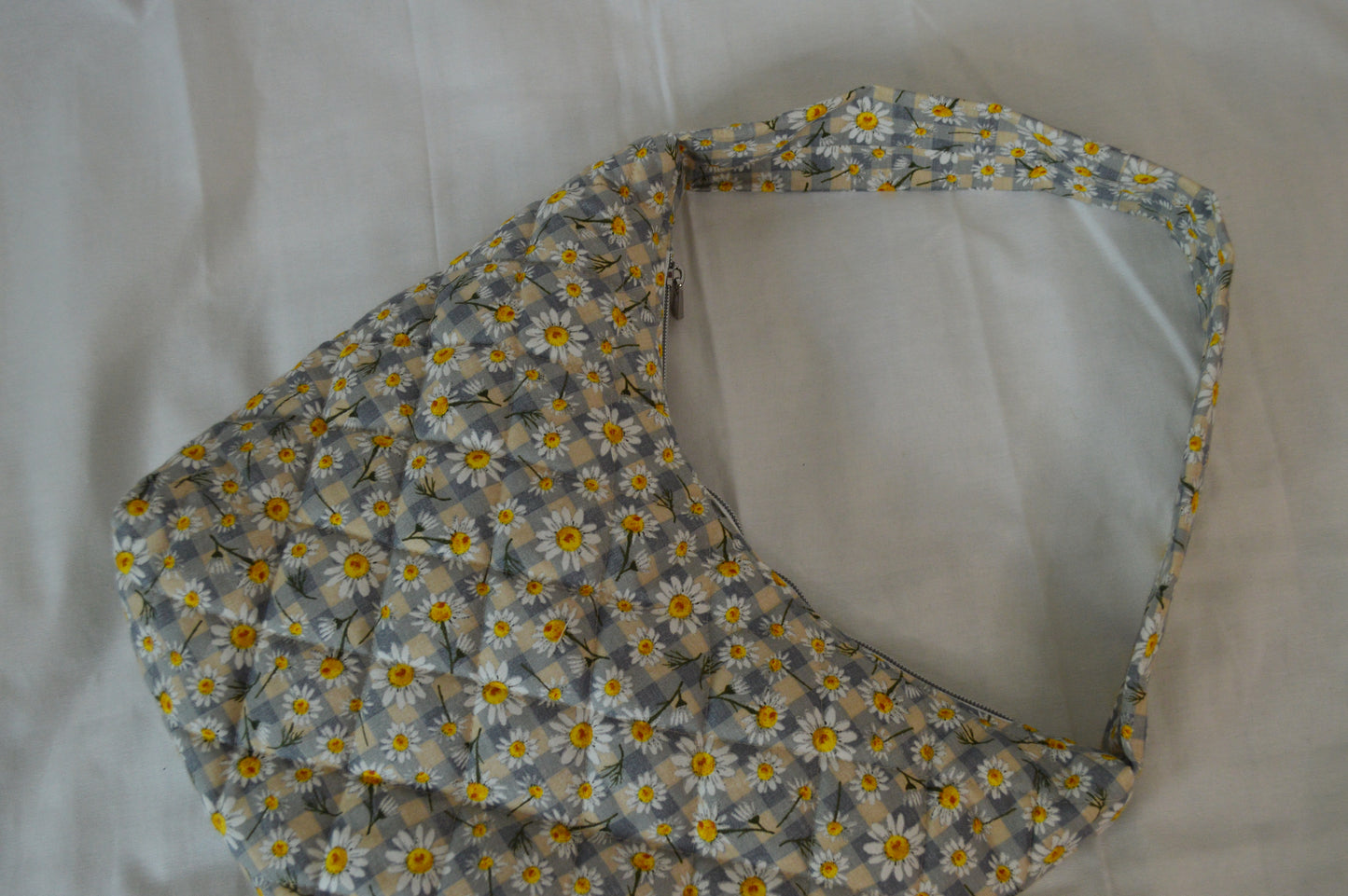 Daisy Classic Slouchy Bag