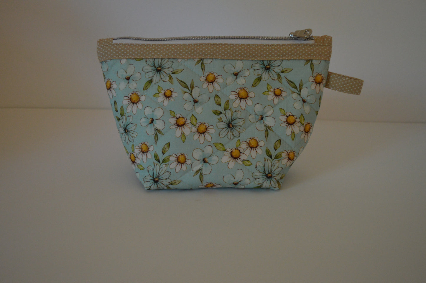 Daisy Pouch