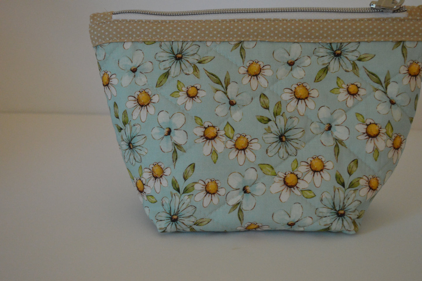 Daisy Pouch