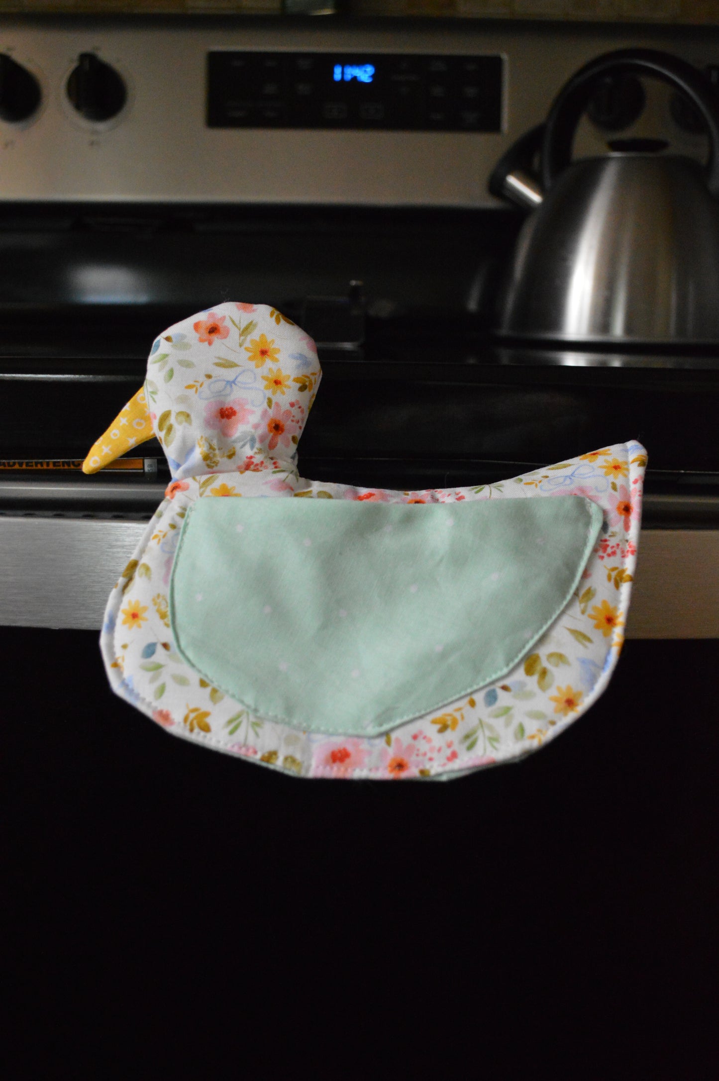 Willow Silly Goose Pot Holder