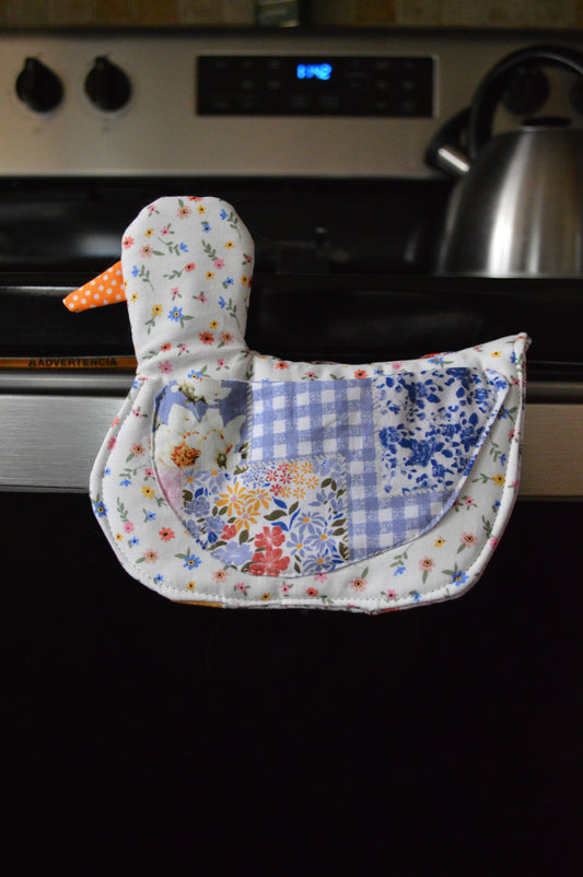 Winifred Silly Goose Pot Holder