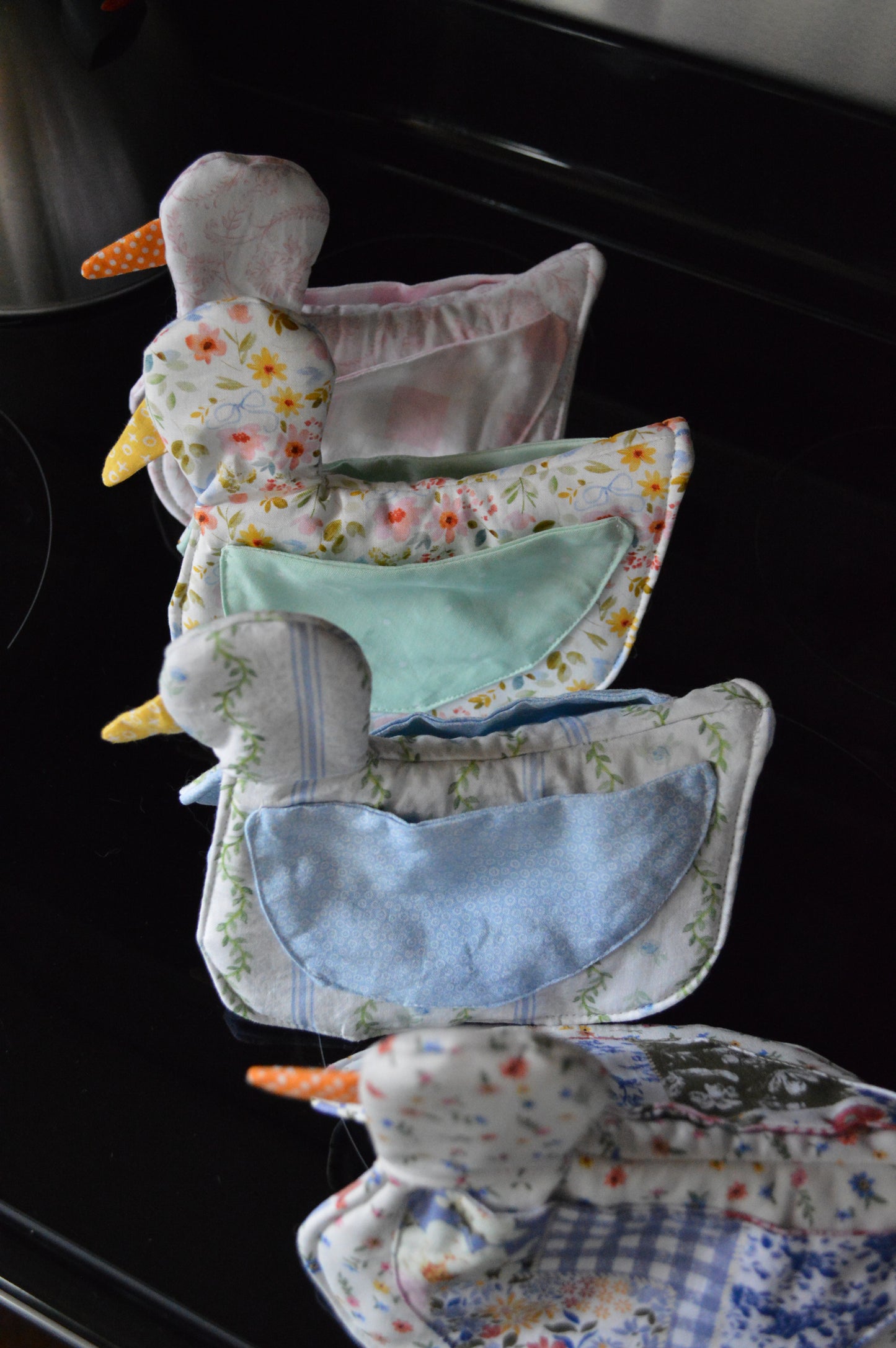 Willow Silly Goose Pot Holder