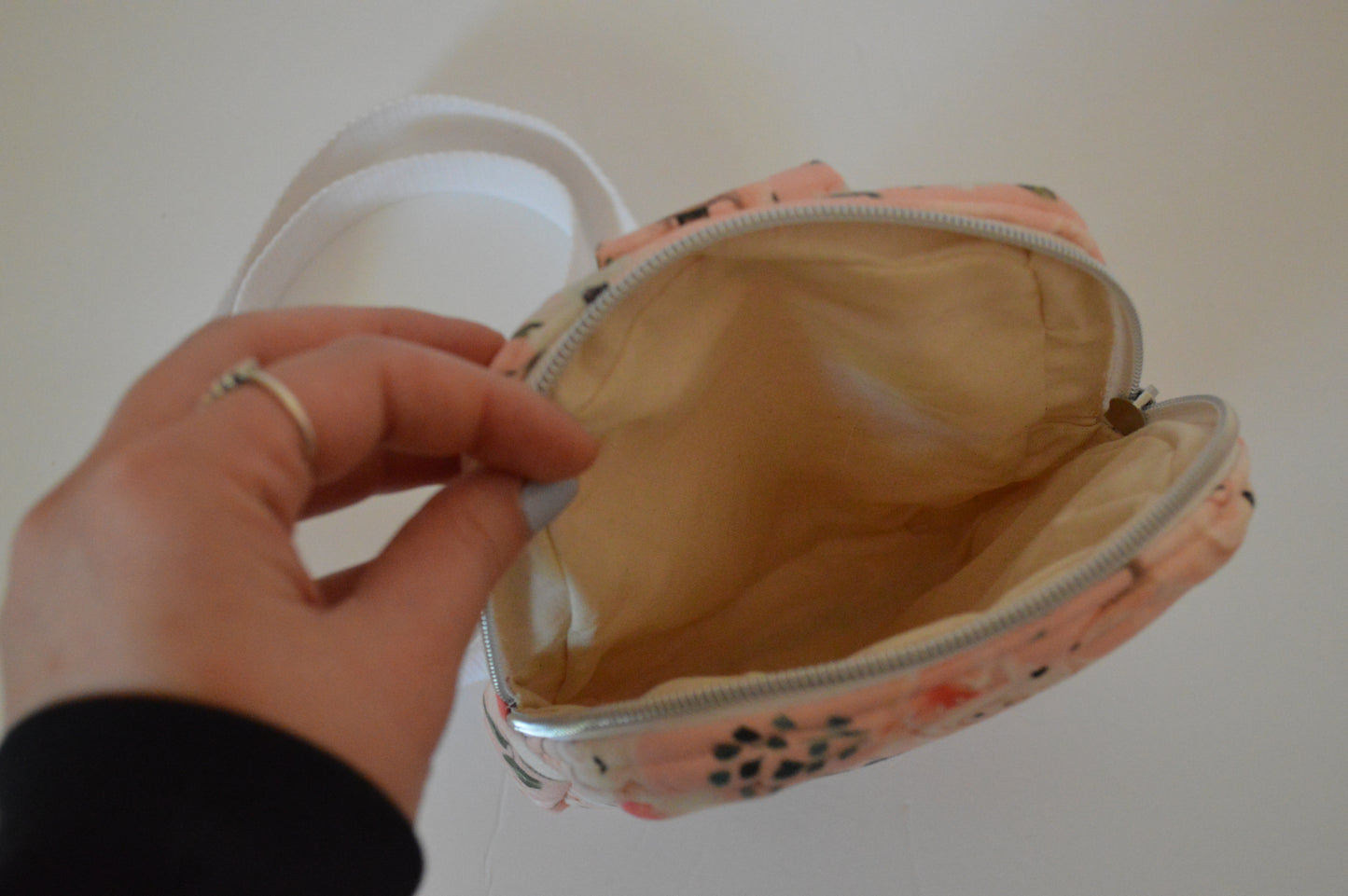 Piggy Sling Bag