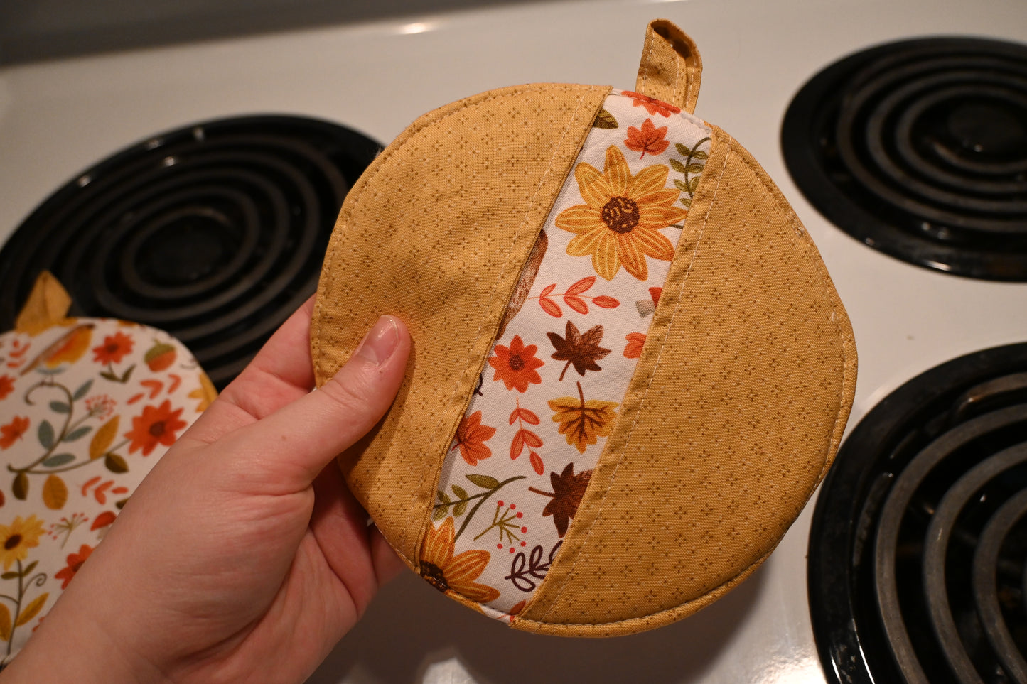 Woodland Circle Pot Holder