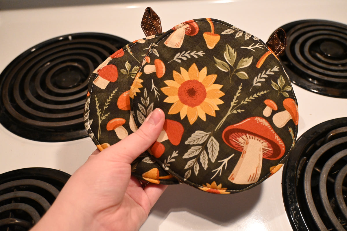 Fall Mushroom Circle Pot Holder