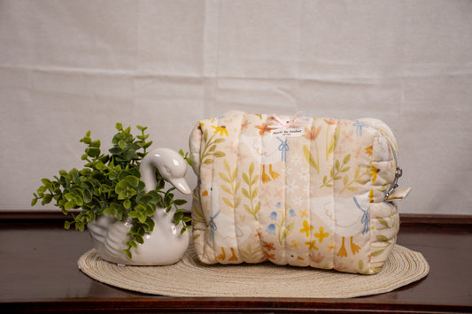 Dottie the Goose  Everyday Puff Pouch
