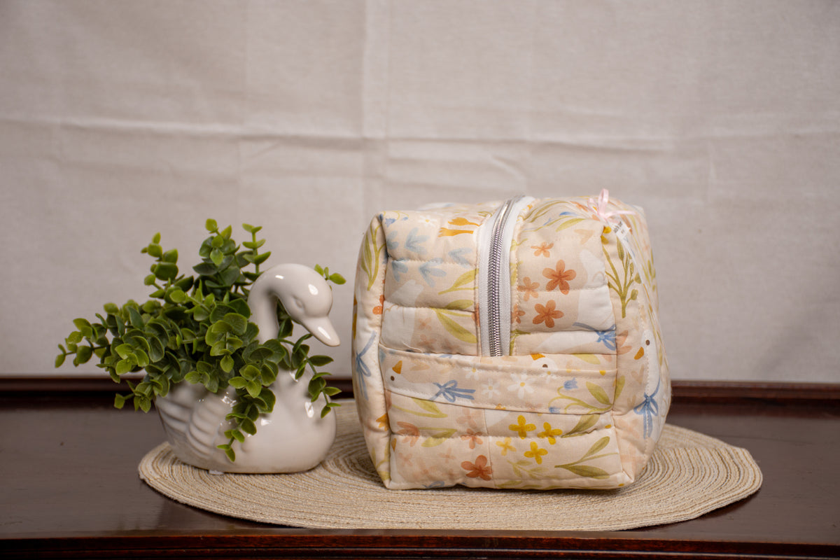 Dottie the Goose  Everyday Puff Pouch