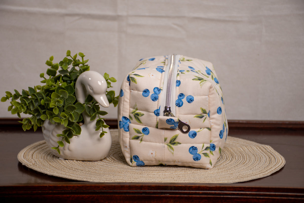 Blueberry Patch Mini Every Day Puff Pouch (Copy)