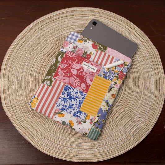Winifred Kindle Sleeve
