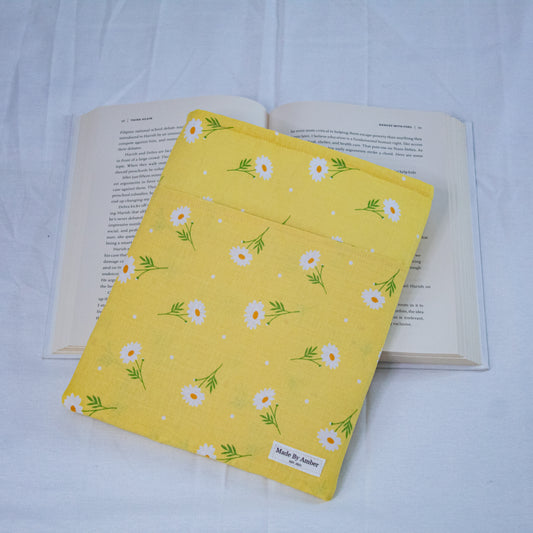 Book Sleeve- Yellow Daisy