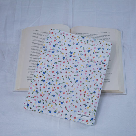 Book Sleeve- Dainty Floral