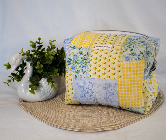 Nyla Everyday Puff Pouch
