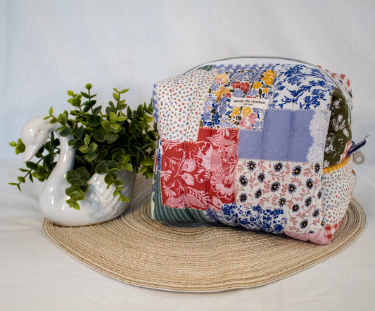 Winifred Everyday Puff Pouch