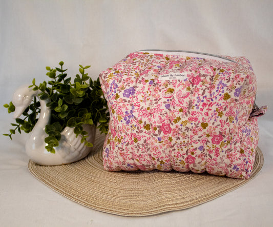 Betsy Everyday Puff Pouch