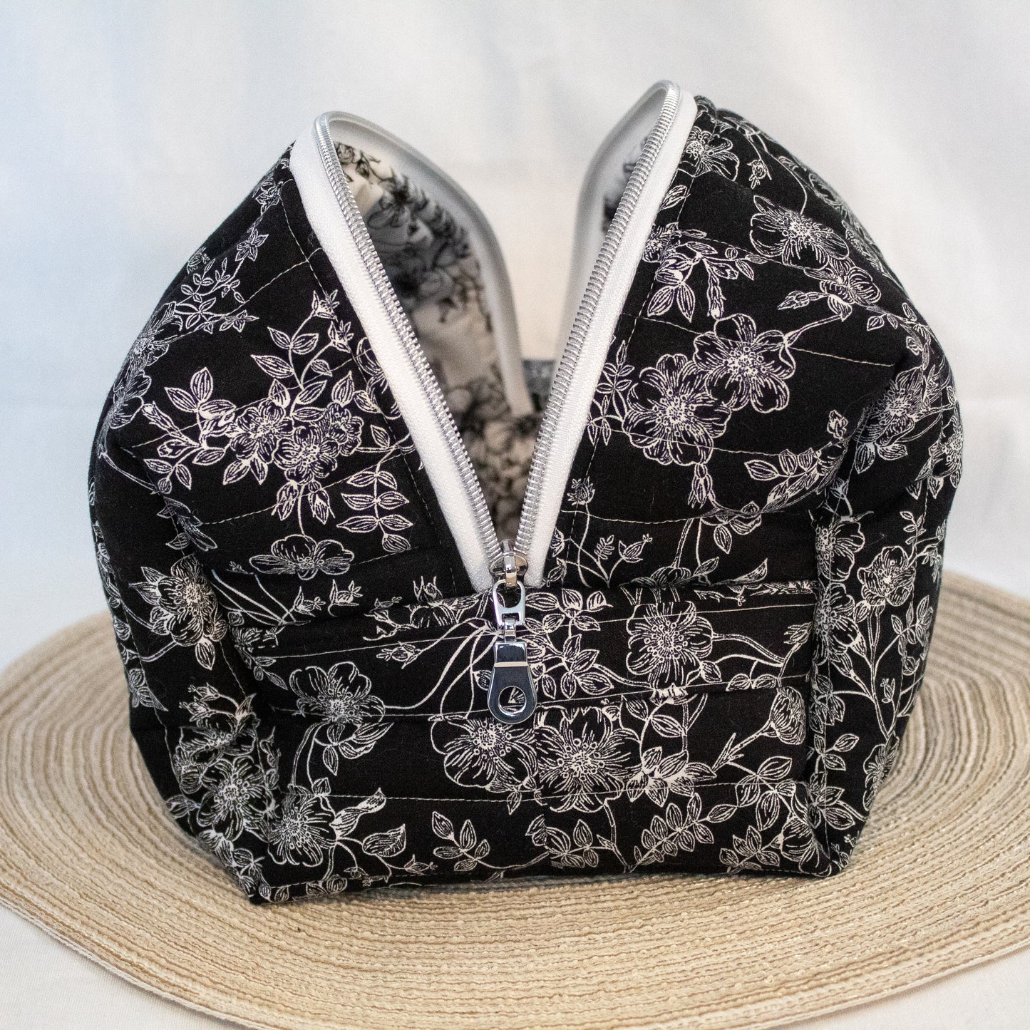 Tina Everyday Puff Pouch