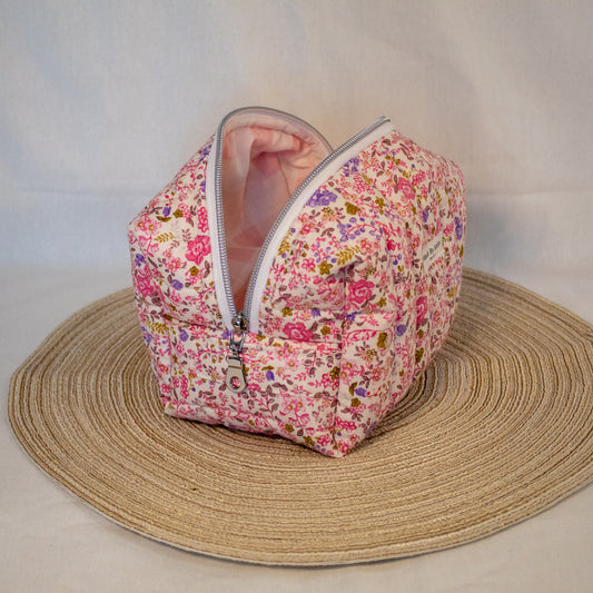 Betsy Mini Every Day Puff Pouch