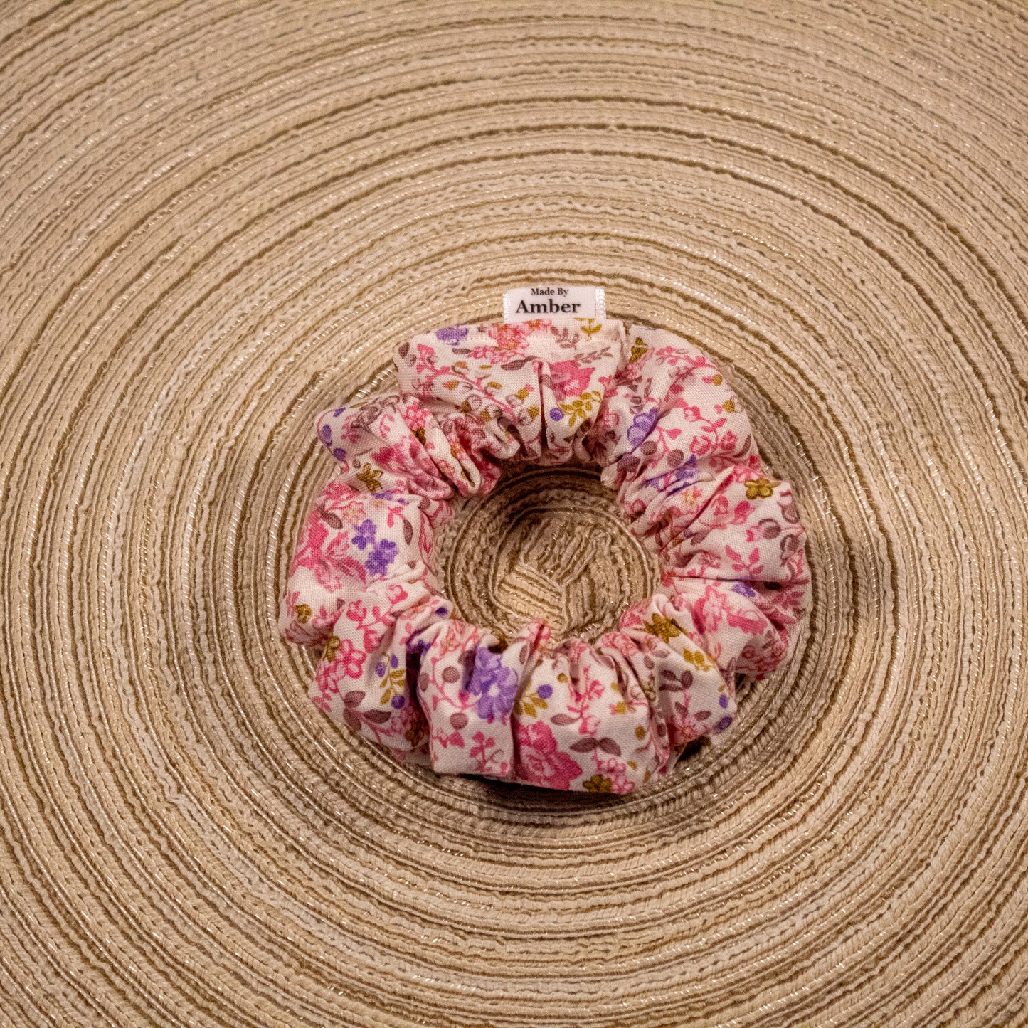 Betsy Petite Scrunchie