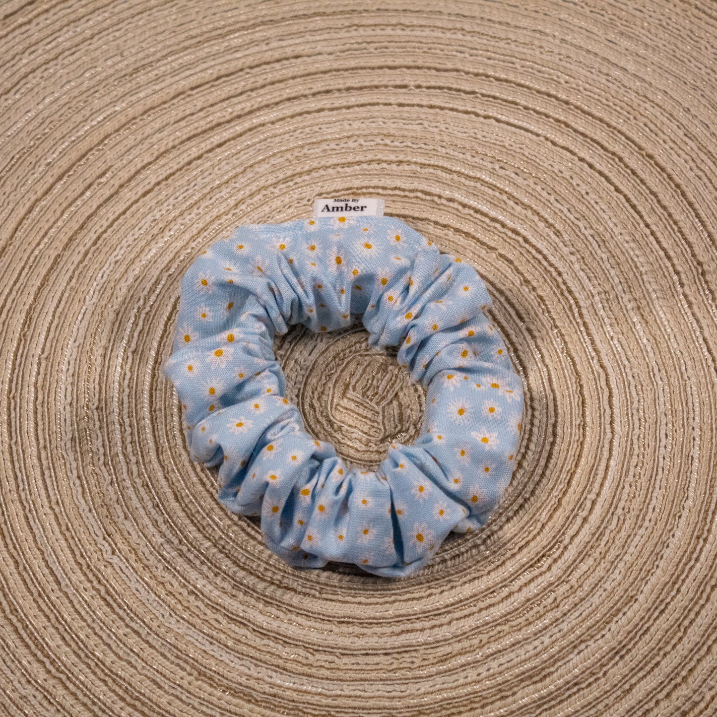 Mini Daisy Scrunchie