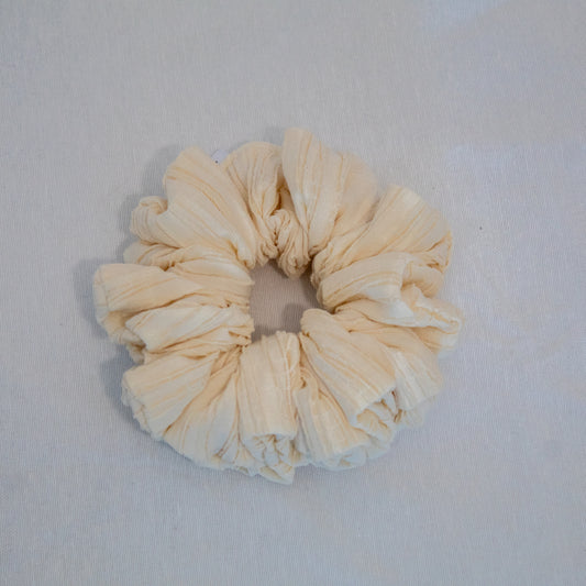 Pearl Scrunchie