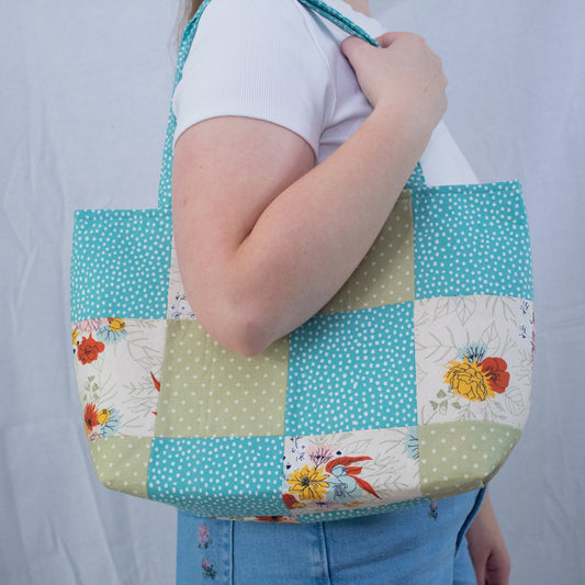 Quilted Market Tote Bag- Teal Floral