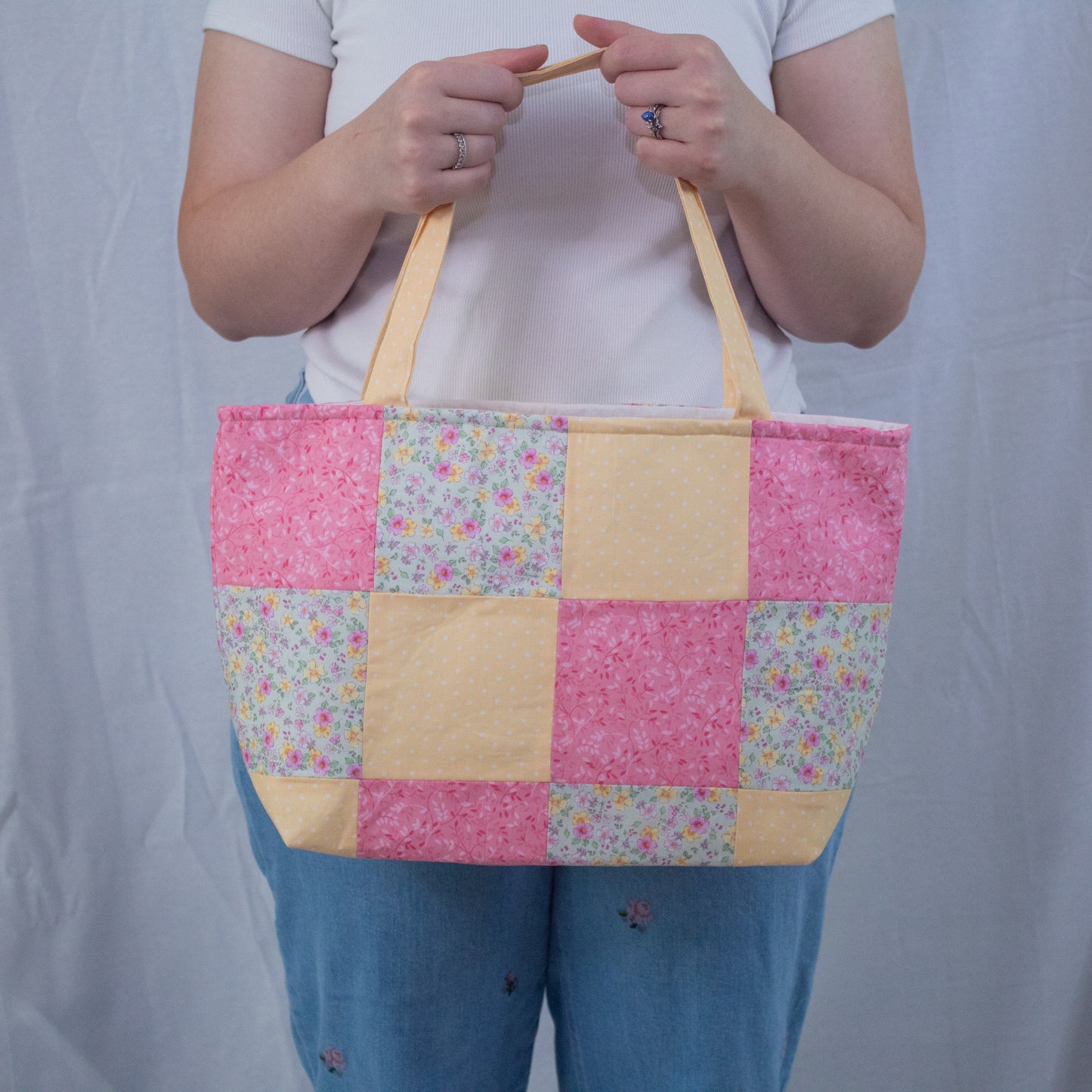 Quilted Market Tote Bag- Coral Floral